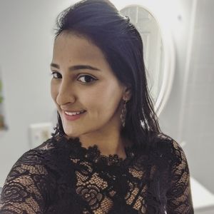 Meet your Posher, Daniela